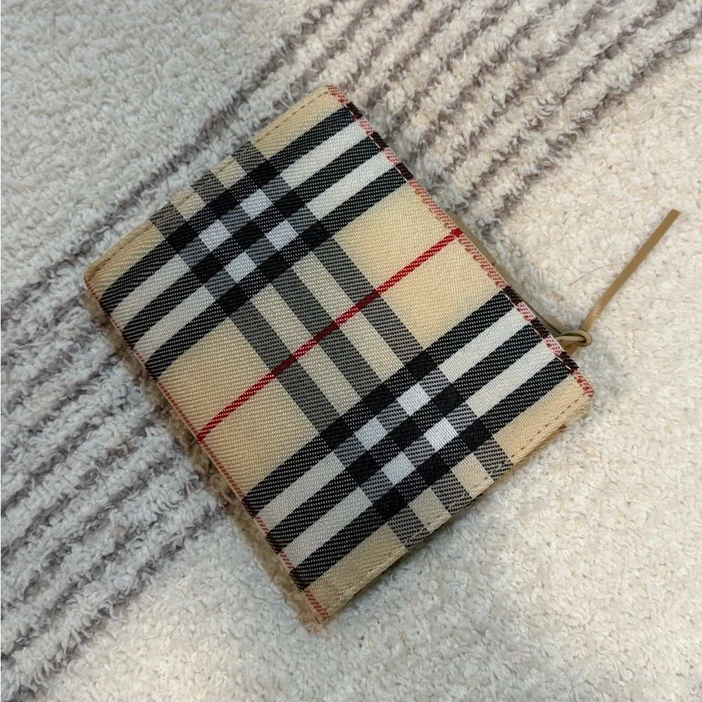 Wallets - Picture 2 of 4